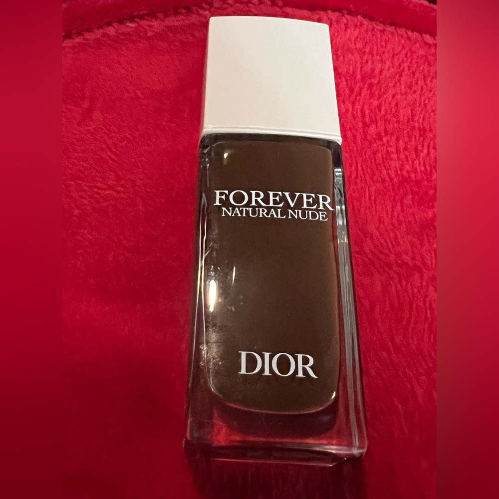 Dior Natural Perfection Foundation in Rich Brown new without box